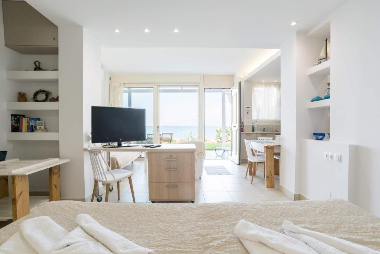 Junior Suite By The Beach Stalida エクステリア 写真