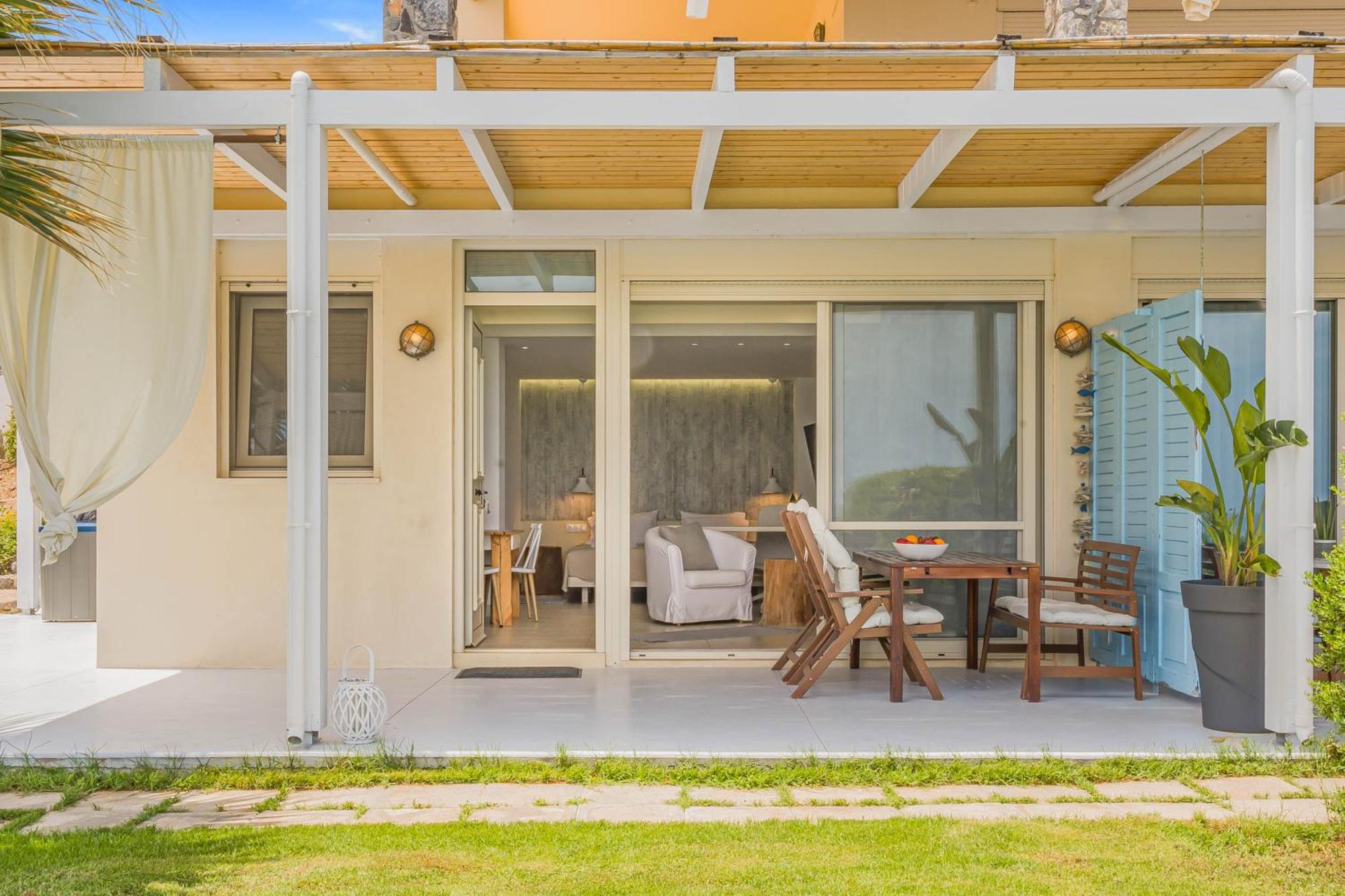Junior Suite By The Beach Stalida エクステリア 写真